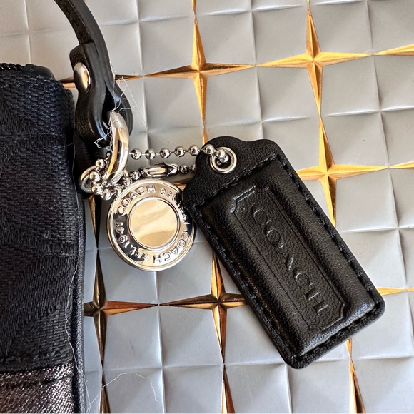 COACH LEATHER WRISTLET WALLET - Picture 10 of 15